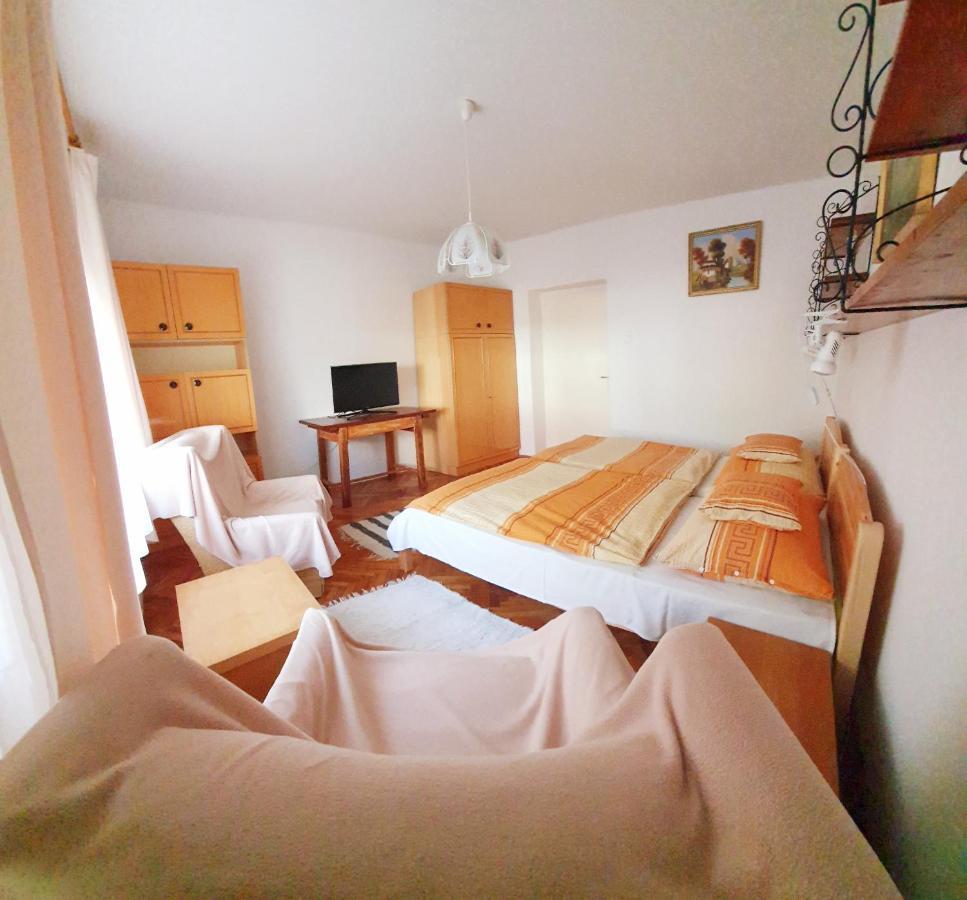 Anna Apartman ヘーヴィーズ エクステリア 写真